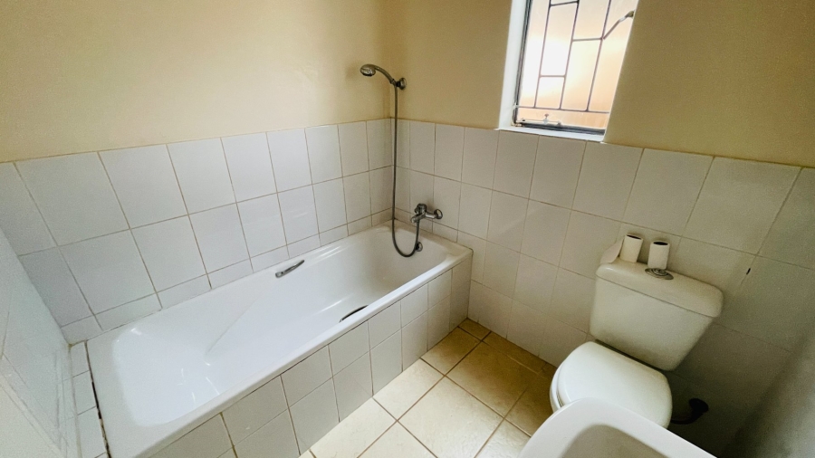 2 Bedroom Property for Sale in Dassie Rand North West